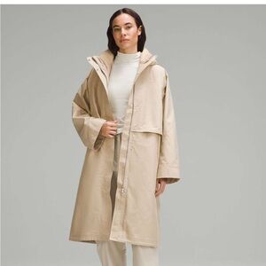 lululemon athletica Beige 3 in 1 Insulated Rain/Trench Coat, size 10. NWT